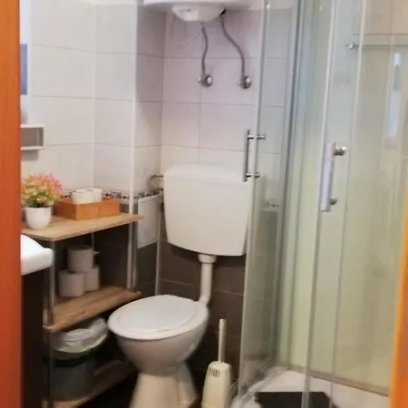 Apartment Little Free Parking Free Internet